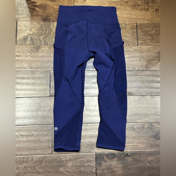 Lululemon Capri Mesh Leggings Blue - Picture 4 of 5